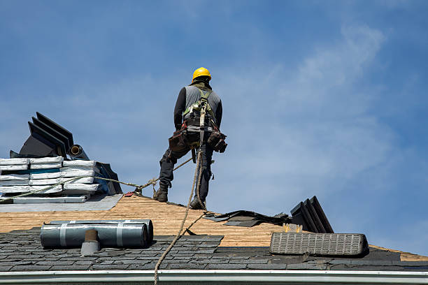 Professional Roofing technician working in Moscow Mills, MO
